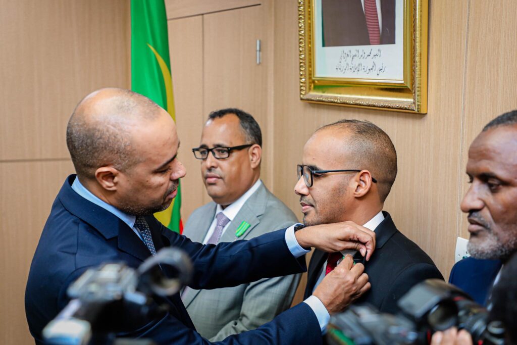 باسم رئيس الجمهورية: المندوب العام يوشح عددا من أطر وموظفي “التآزر”